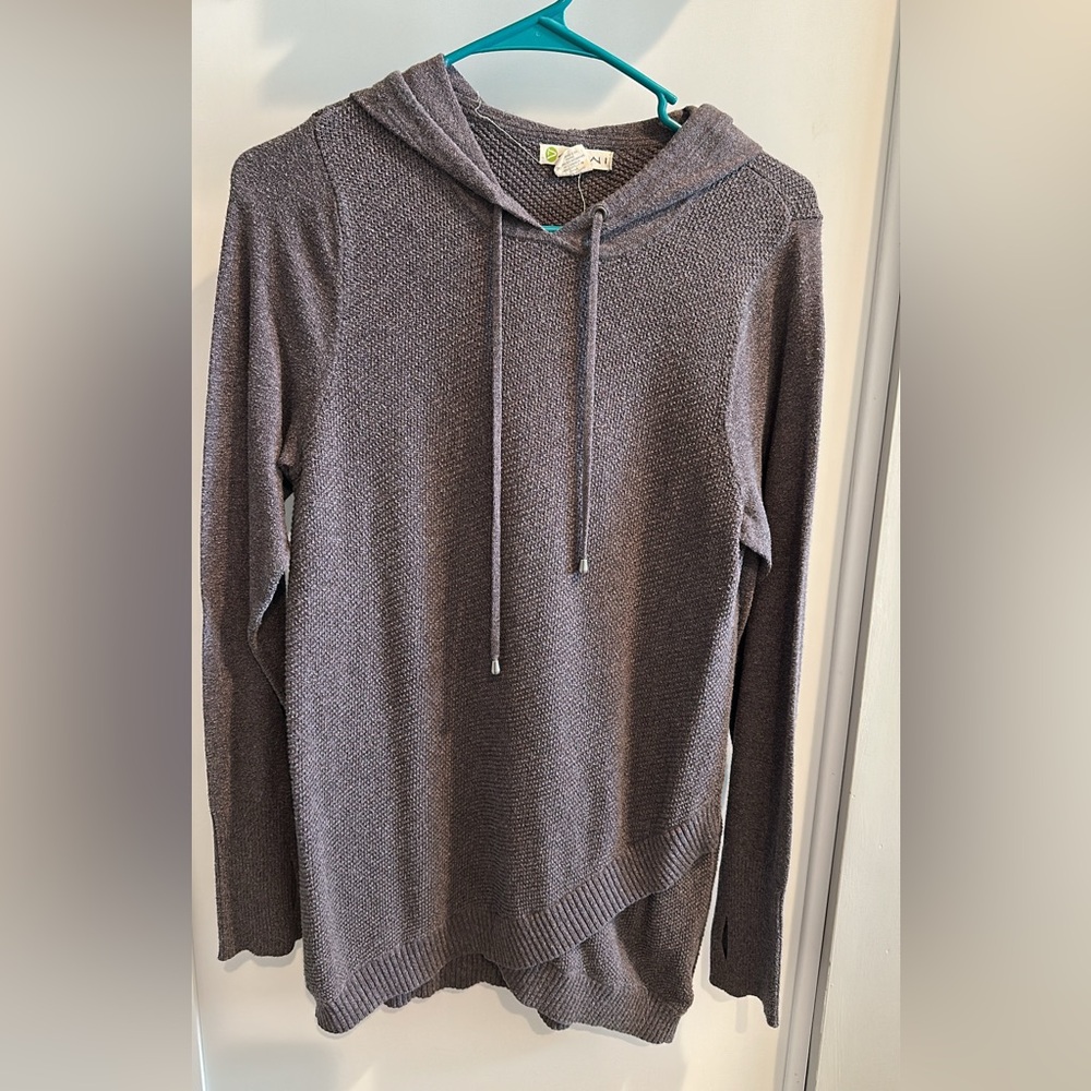 Women’s purple Sweater
